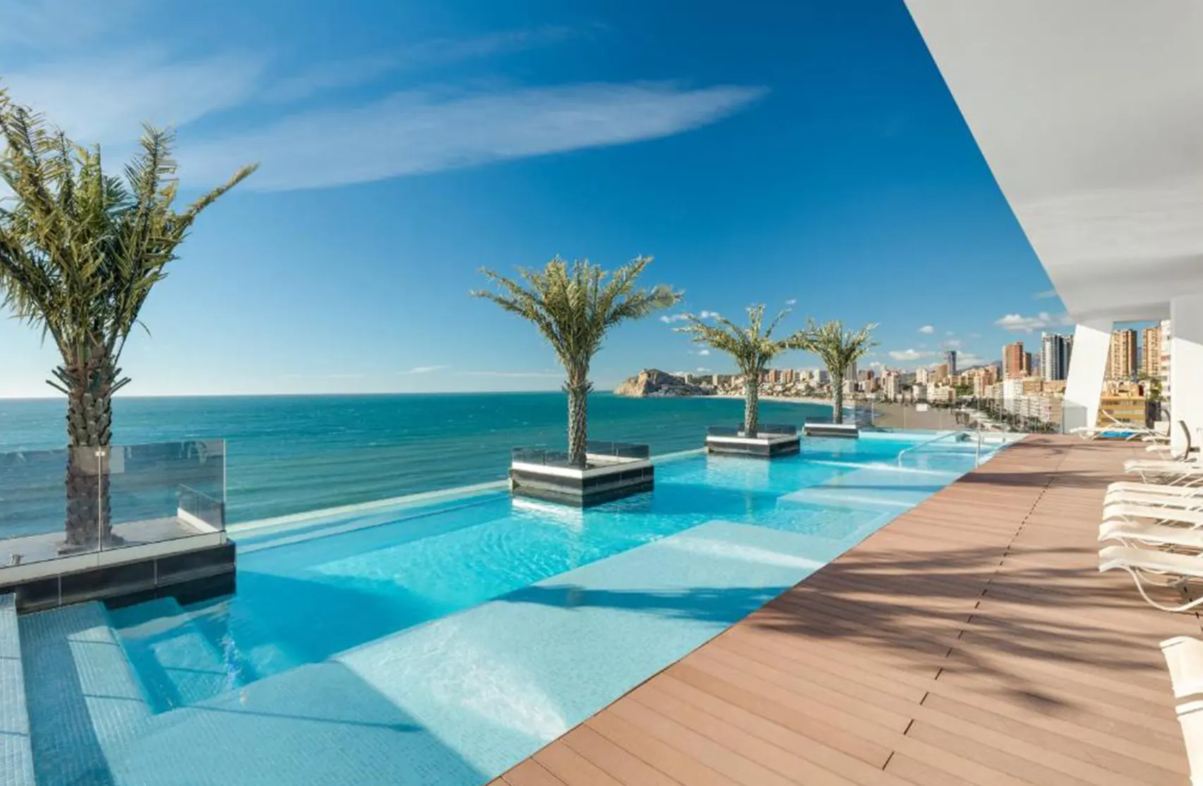 Ocean Drive - Mar Holidays